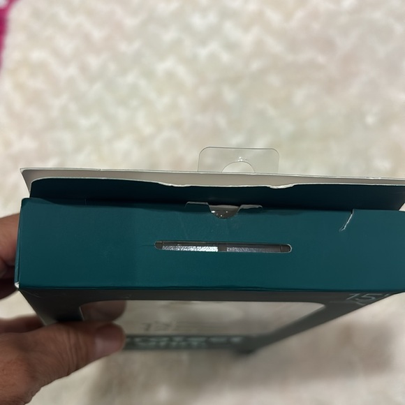 onn. MagSafe Compatible Rugged Phone Case for iPhone 13 Pro Max & 12 pro Max . - Picture 8 of 9